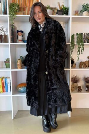 Paloma Dusk Premium Faux Fur Coat Black 